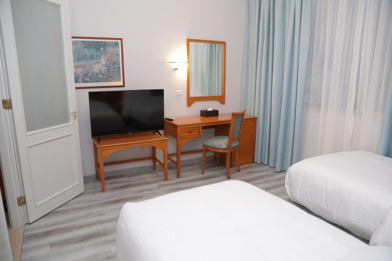 El Sheikh Suites Hotel Бейрут Екстериор снимка