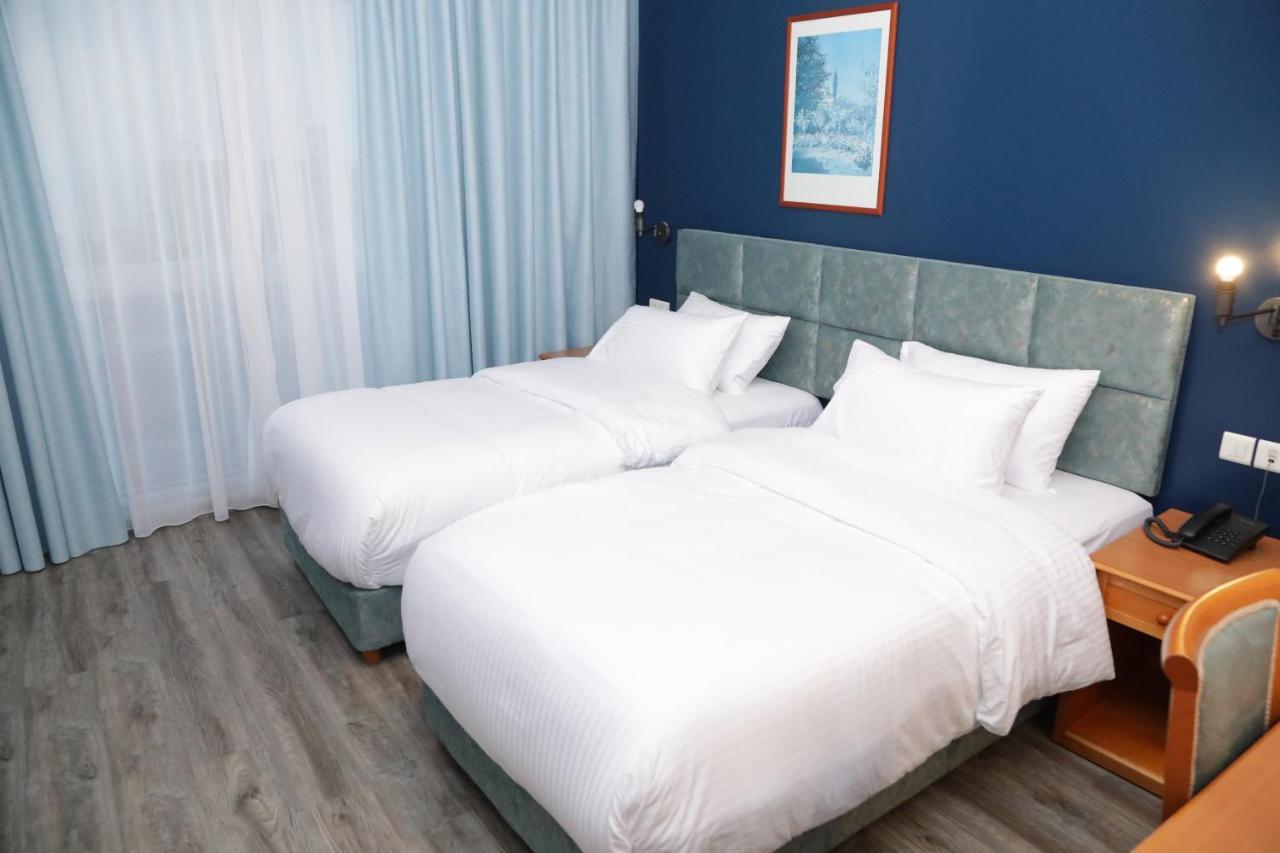 El Sheikh Suites Hotel Бейрут Екстериор снимка