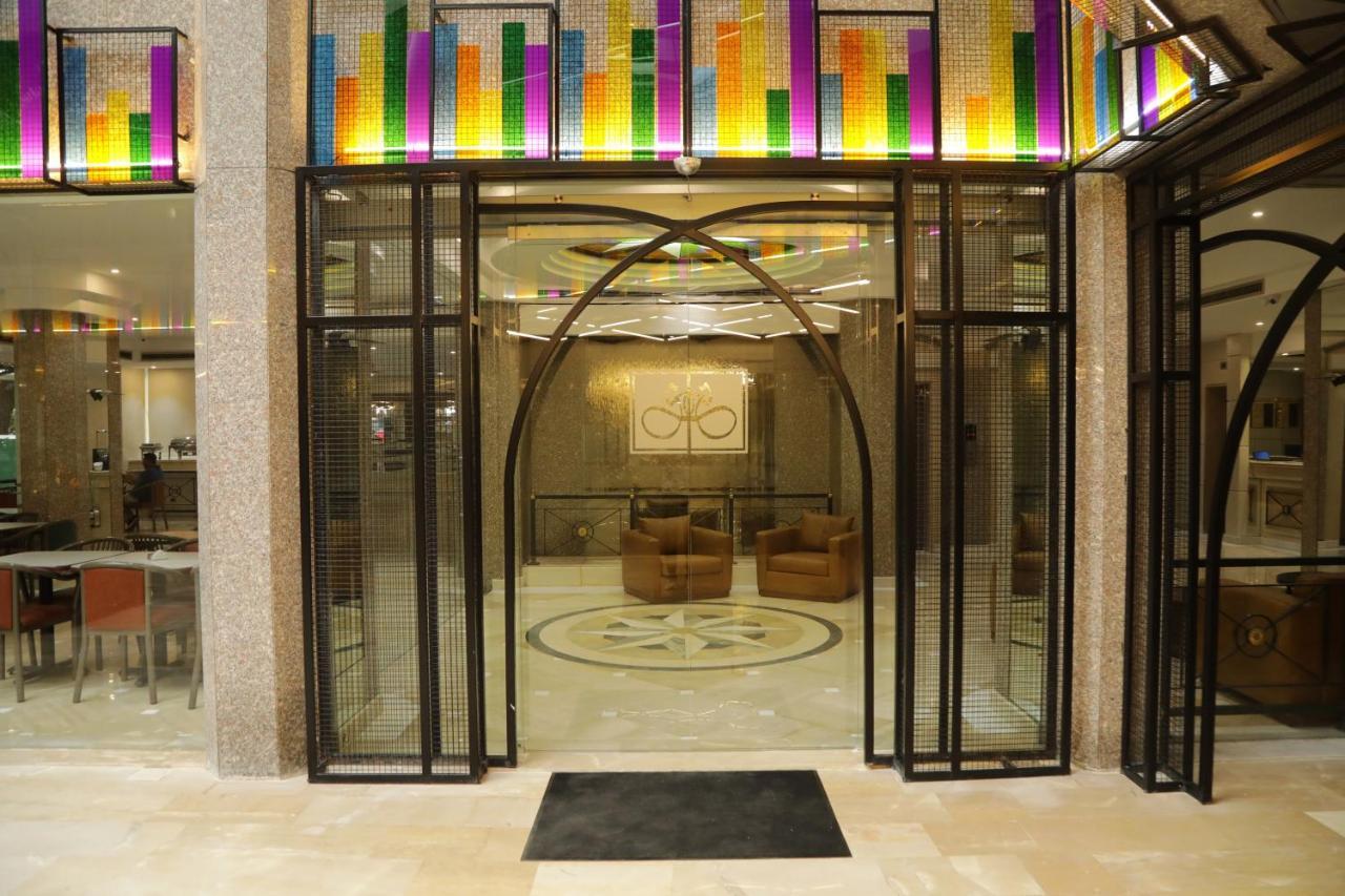 El Sheikh Suites Hotel Бейрут Екстериор снимка