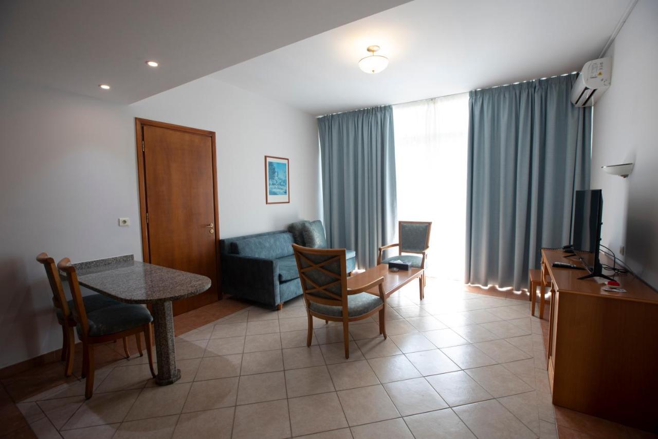 El Sheikh Suites Hotel Бейрут Екстериор снимка