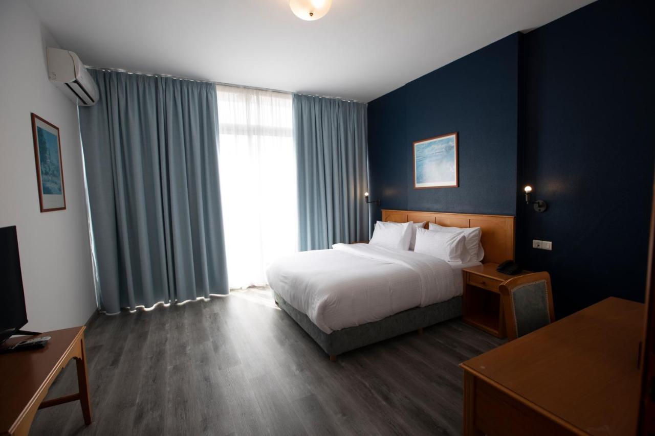 El Sheikh Suites Hotel Бейрут Екстериор снимка