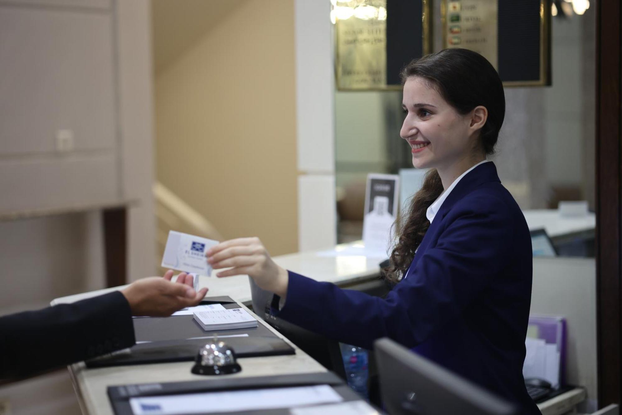 El Sheikh Suites Hotel Бейрут Екстериор снимка