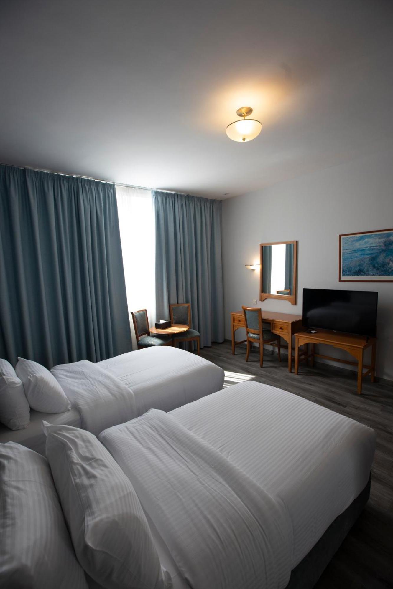 El Sheikh Suites Hotel Бейрут Екстериор снимка
